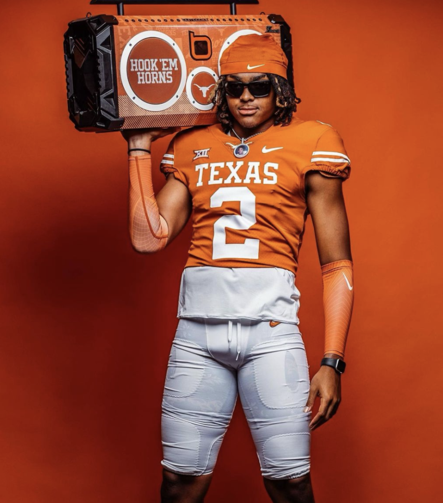 HOOK EM | Five-Star CB Kobe Black Joins 2024 Texas Class | The Football  Brainiacs - UT Edition